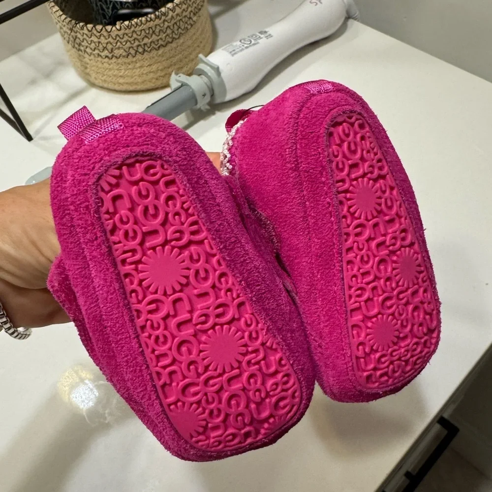 Ugg Hot Pink Tasman Baby Booties.
